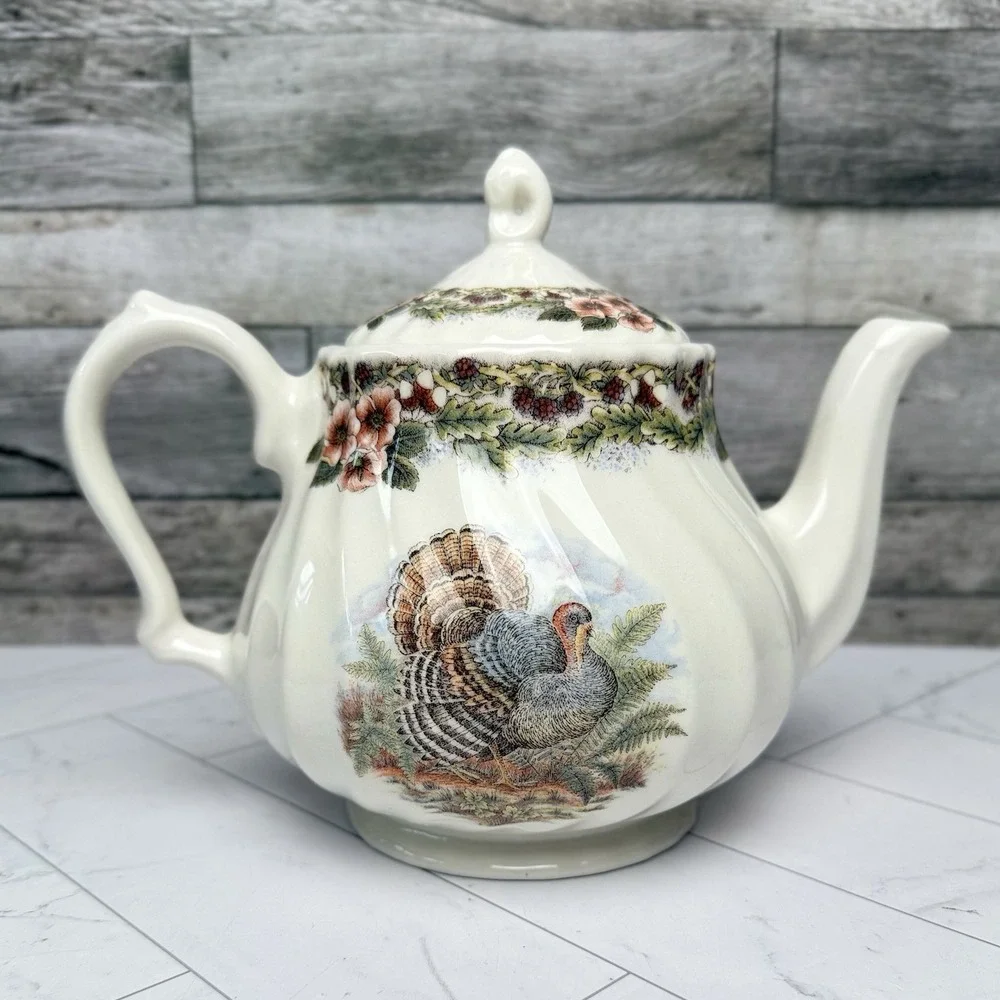 Queens Myott Thanksgiving Teapot